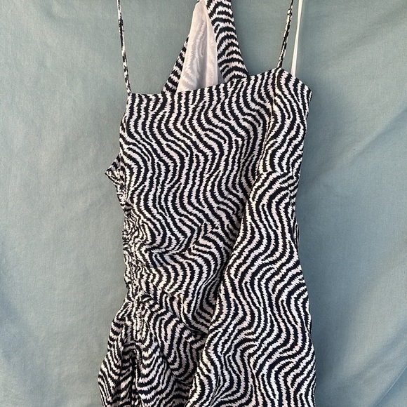 NWT Cinq A Sept Ruffled 100% Silk Midi Dress Sz 4 New Black White Asymmetric Hem - Picture 9 of 13